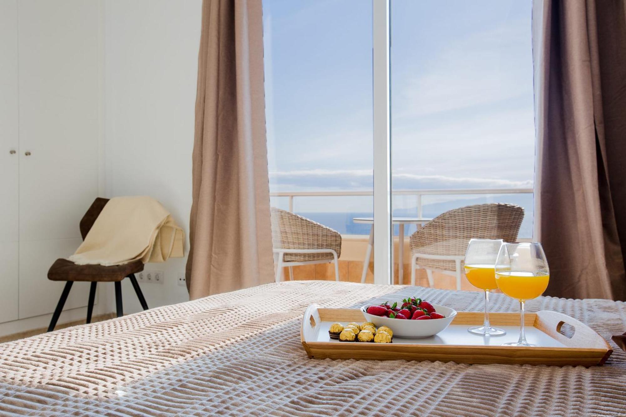 Modern Cozy And Peaceful Holiday Oasis Puerto de Santiago  Bagian luar foto